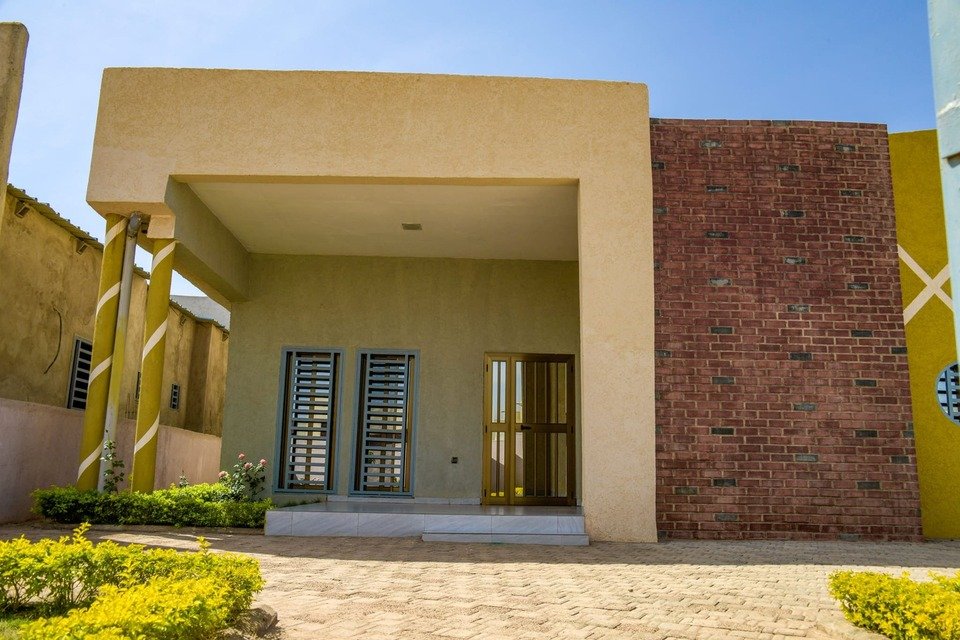 Villa f4 économique site de zakin/Saaba